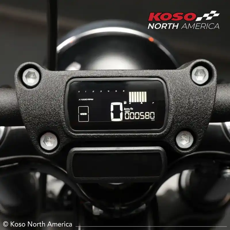 Koso D2 nopeusmittari monitoiminen Plug Play Softail 18-20; FXBB/S 18-22 Kuuma Tarjous