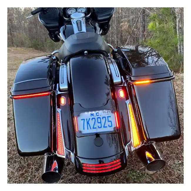 Bestseller CUSTOM DYNAMICS vilkut taka- ja jarruvalolla HD touring 14 ja uudemmat, kromi-savu
