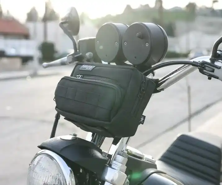 Asiakkaiden Suosikki Tankolaukku THRASHIN PLUS
