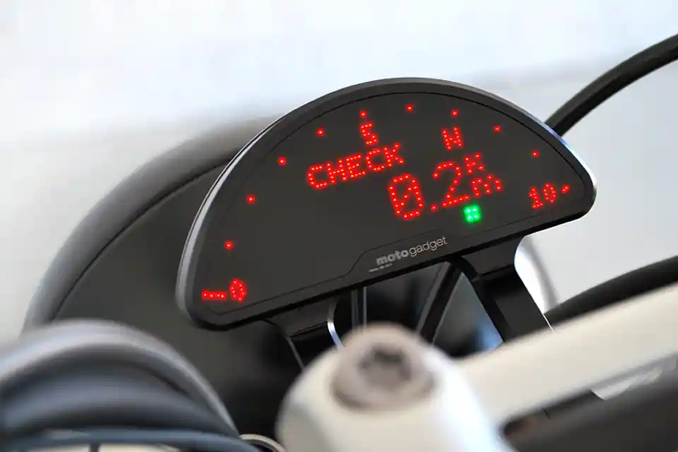 Nopeusmittari MOTOGADGET MOTOSCOPE PRO Tukkuhinta