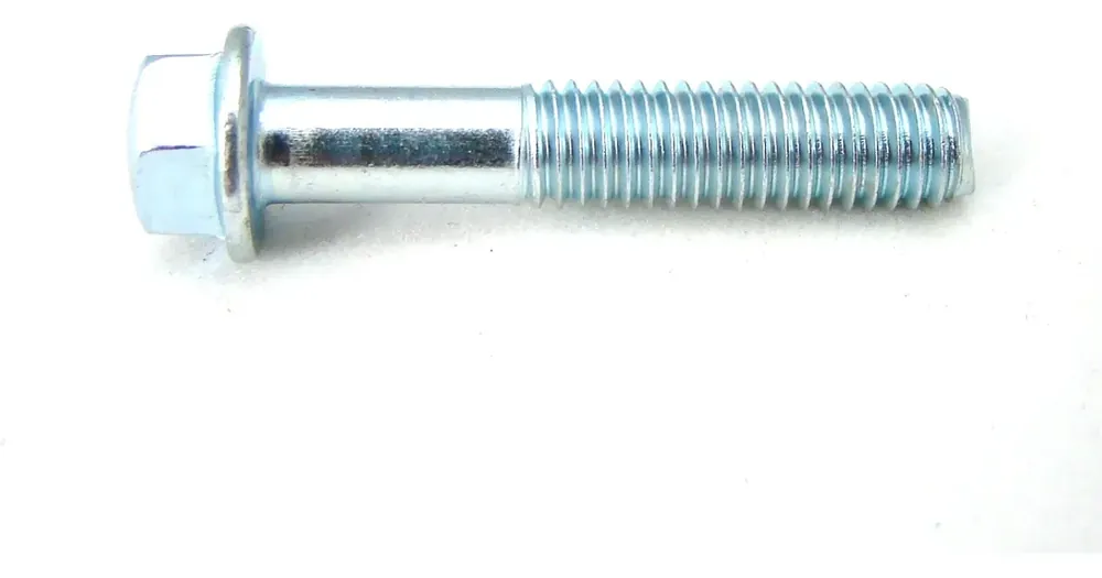 Suosittu M6x32mm laippakantaruuvi