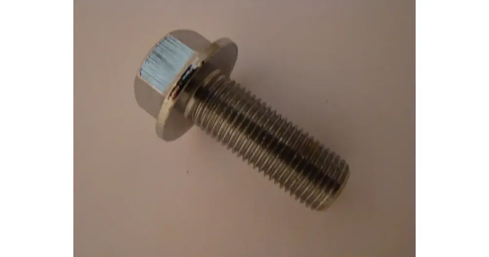 Tilaa Nyt M12x32mm pultti Junak-kuljettajan jalkatapin kiinnitykseen