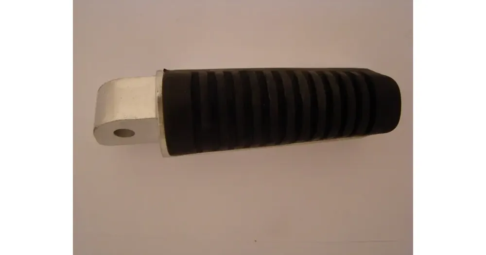 Löytö Jalkatappi matkustajalle vasen Junak 123 / Barton FNX 125