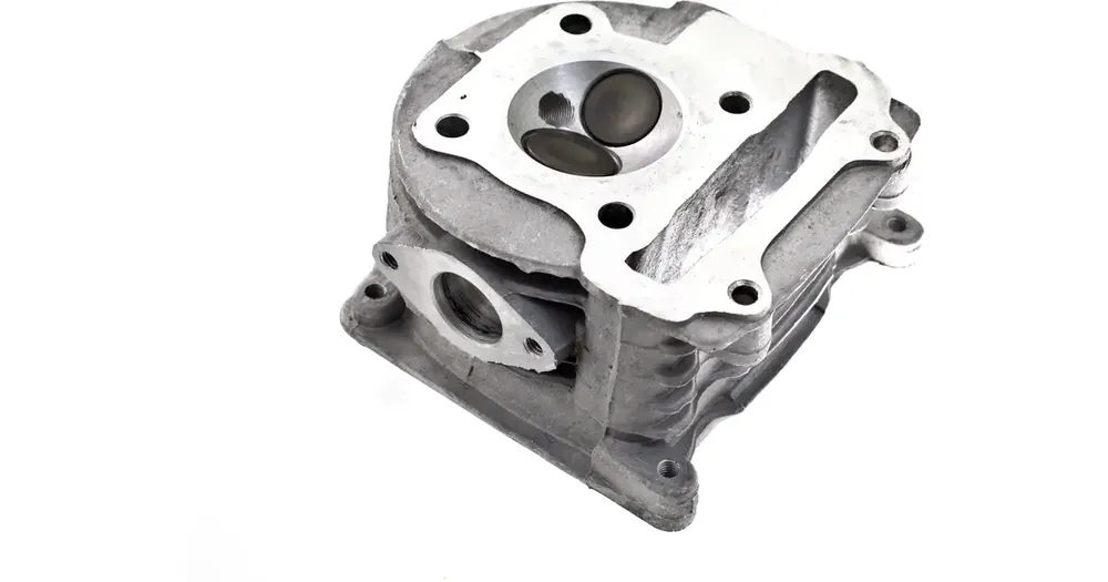 Kausialennus Sylinterikansi, täydellinen, 47.00mm, 80cc, ilman EGR ää, suurennetut venttiilit, 139QMB/QMA (GY6 50) 4T