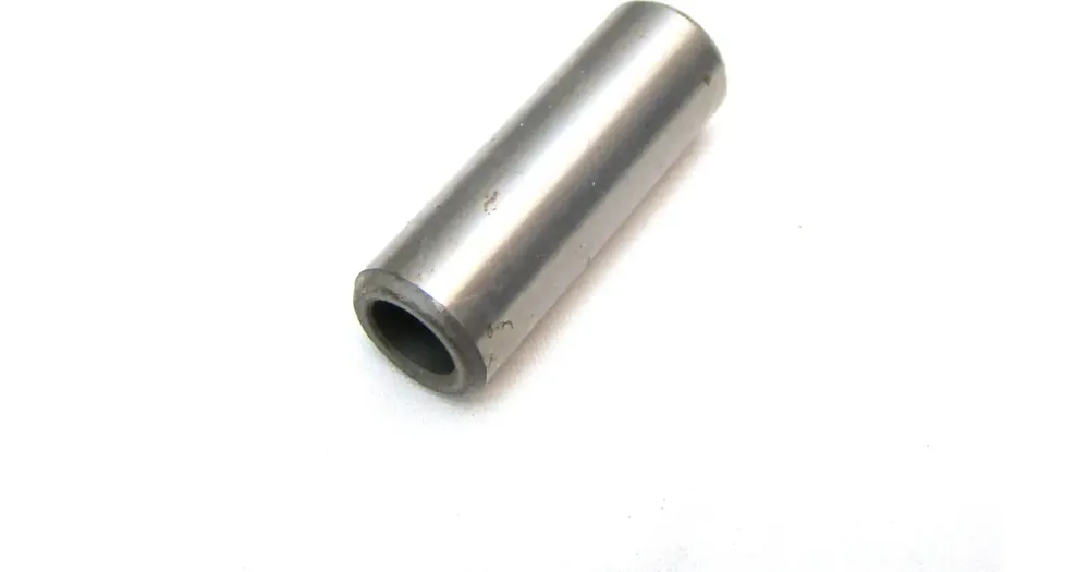 Alennettu Männäntappi 13x37,5mm 150cc Junak M11 / M14 / M15 / M16 125