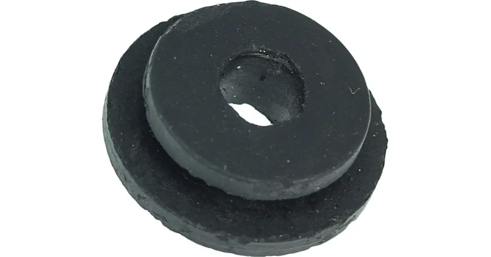 6 mm n läpivientikumi Junak 131 -mittarin pidikkeen yläosan kiinnitykseen Halpa