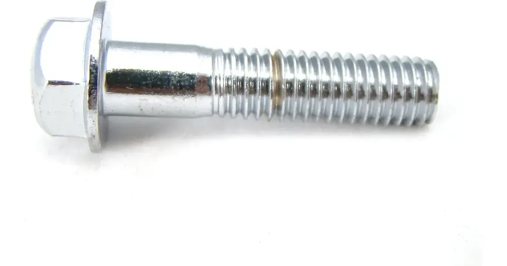 M6x28mm ruuvi Junak 131 125 OHV 4T AC eturattaan suojuksen kiinnitykseen Kuuma Tarjous