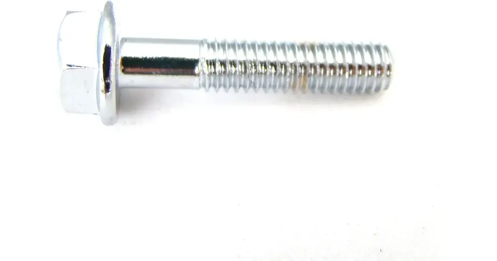 M6x28mm ruuvi, Junak 131 -mallin venttiilikopan kiinnitykseen Heti Saatavilla