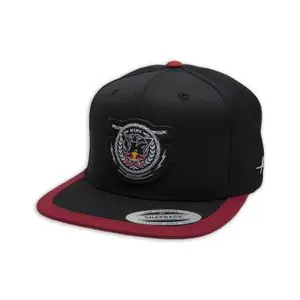 Kini Red Bull CREST BLACK/RED Lippalakki - Musta / Punainen Heti Saatavilla